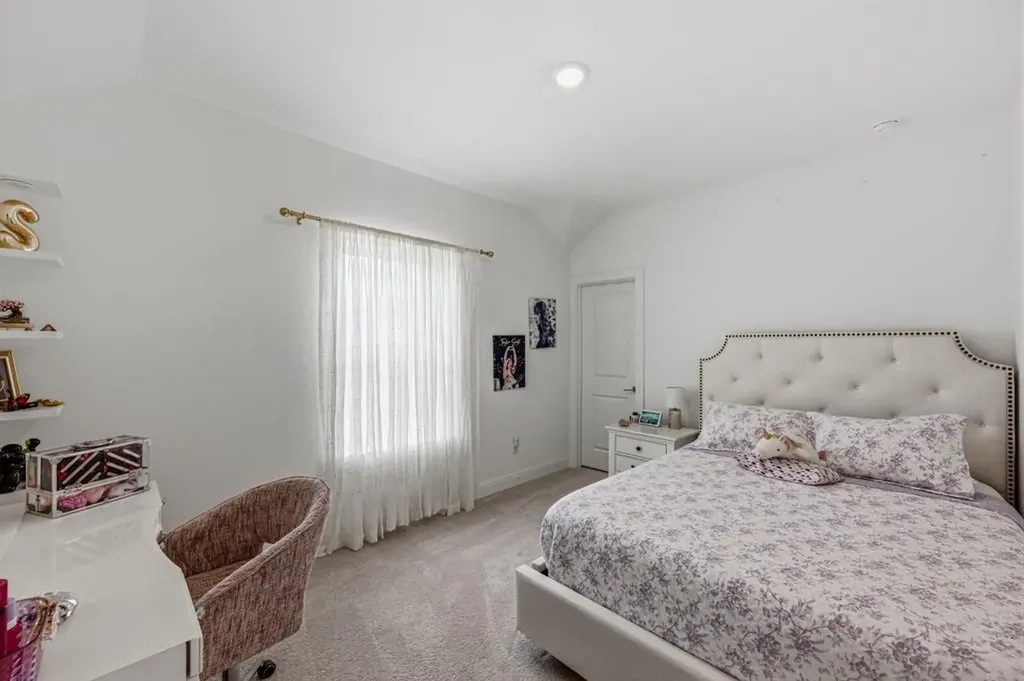 6700 Cliff Rose Drive Spicewood TX 78669