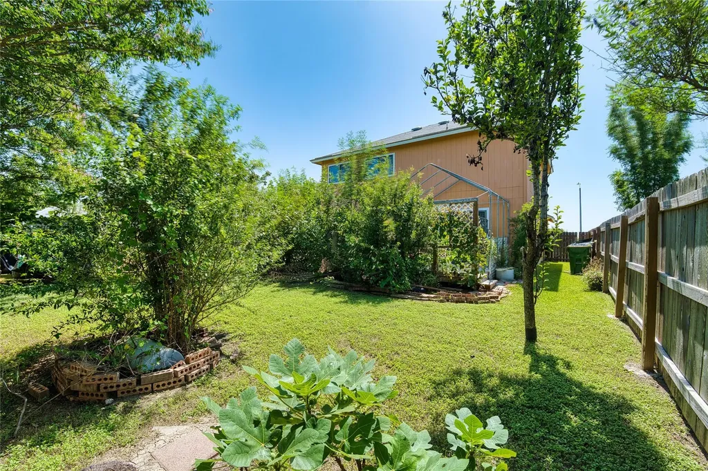 1347 Lakeside Loop Round Rock TX 78665