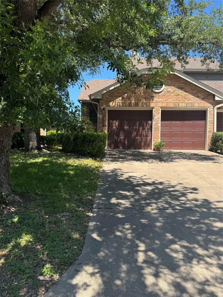 8502 Cima Oak Lane Austin TX 78759