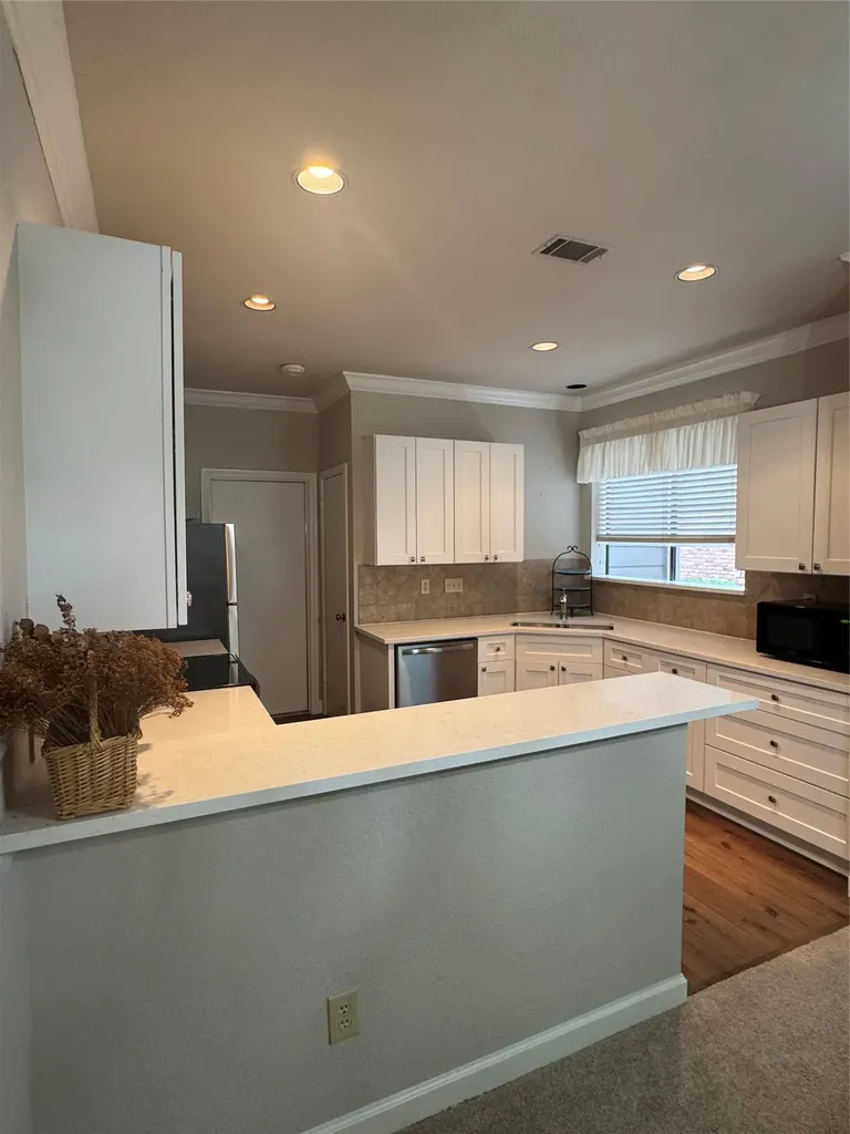 8502 Cima Oak Lane Austin TX 78759