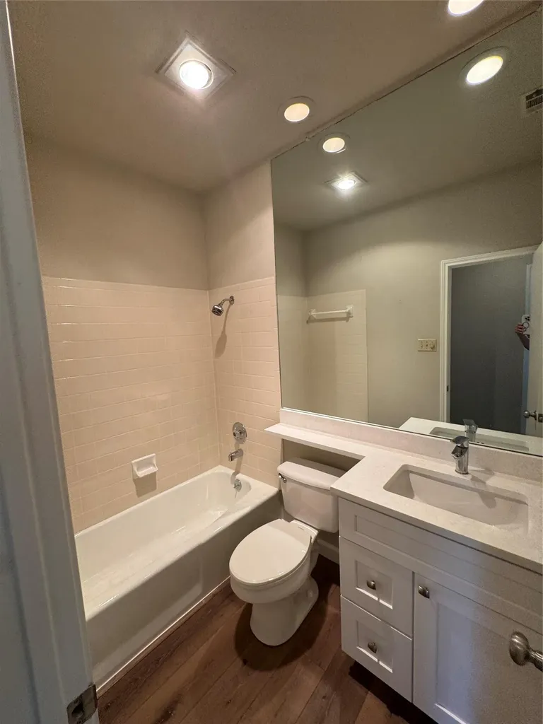 8502 Cima Oak Lane Austin TX 78759