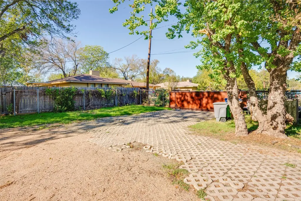 2713 Sweeney Lane Austin TX 78723