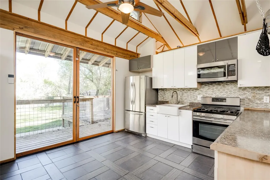 2713 Sweeney Lane Austin TX 78723