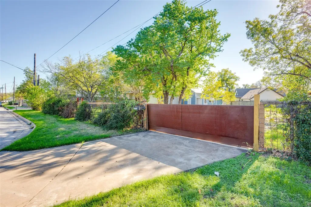 2713 Sweeney Lane Austin TX 78723