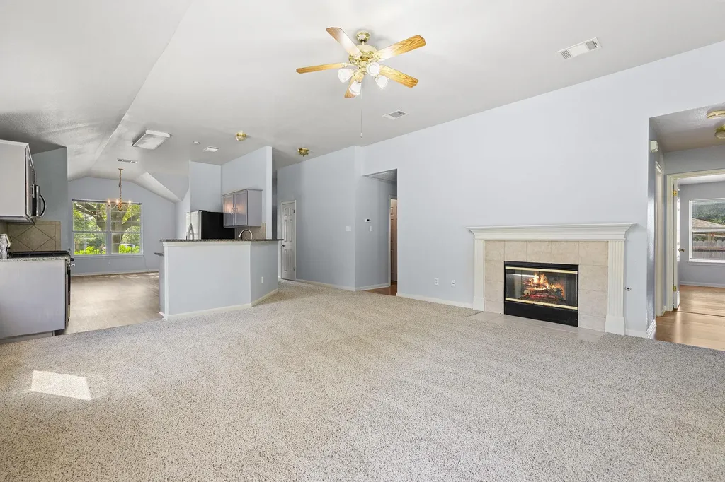 307 Chandler Crossing Cove Round Rock TX 78665