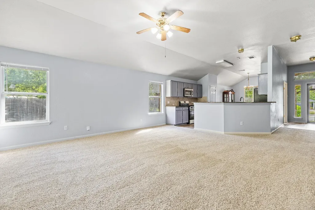 307 Chandler Crossing Cove Round Rock TX 78665