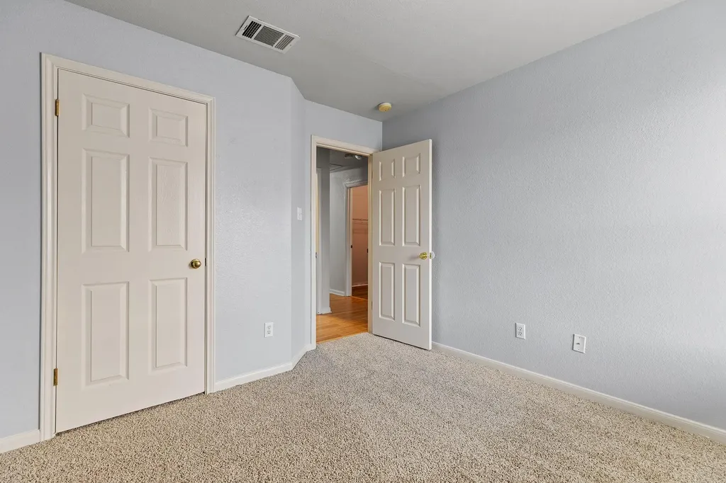 307 Chandler Crossing Cove Round Rock TX 78665