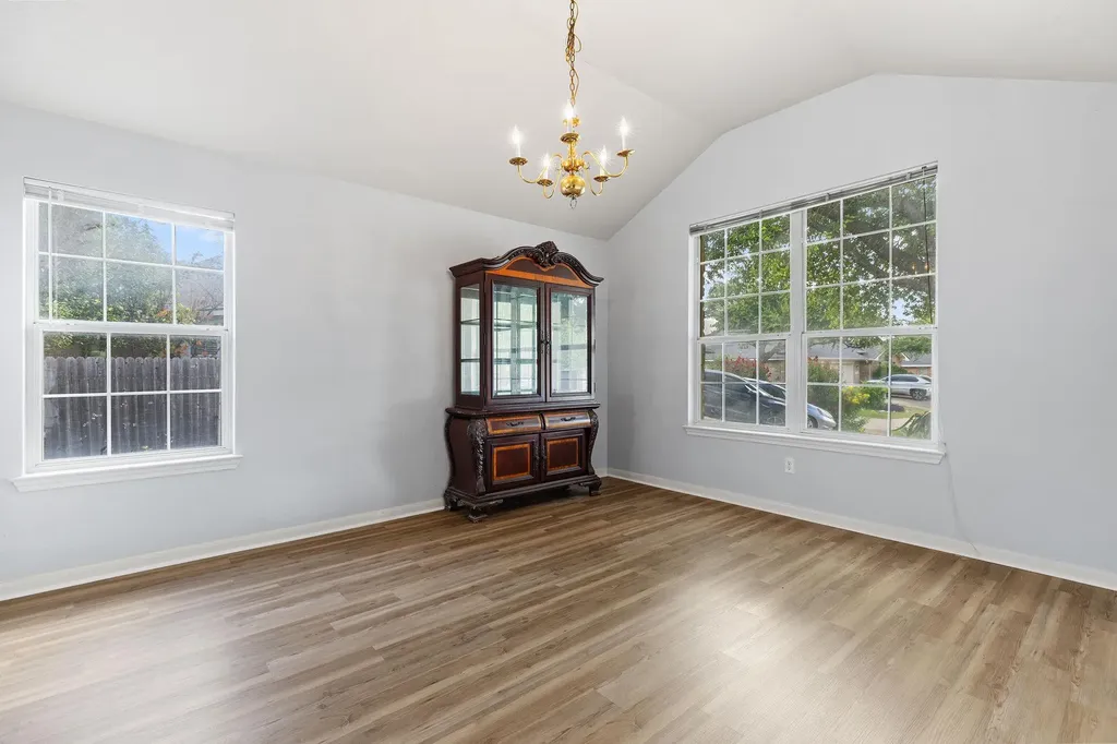 307 Chandler Crossing Cove Round Rock TX 78665