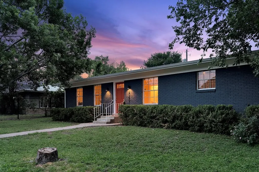 4308 Airport Boulevard Austin TX 78722