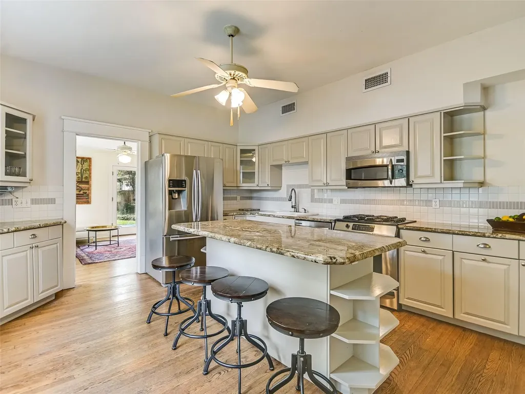 200 W 40th Street Austin TX 78751