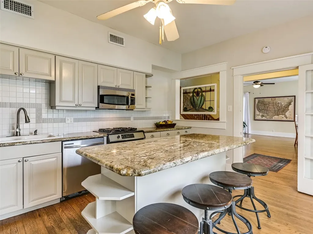200 W 40th Street Austin TX 78751