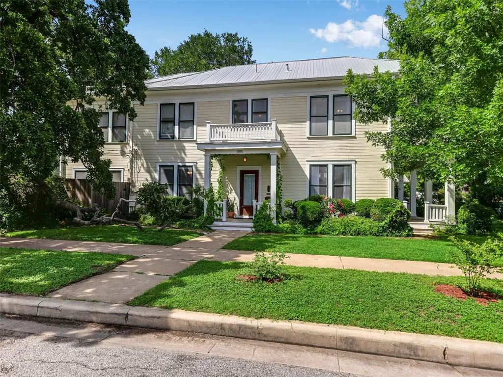 200 W 40th Street Austin TX 78751