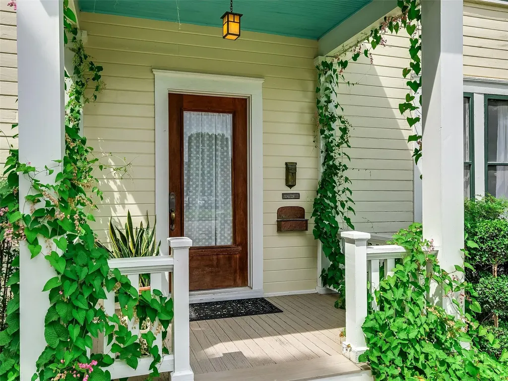 200 W 40th Street Austin TX 78751