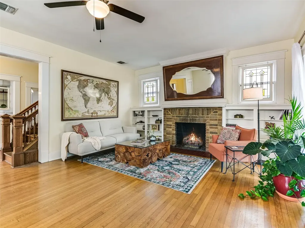 200 W 40th Street Austin TX 78751