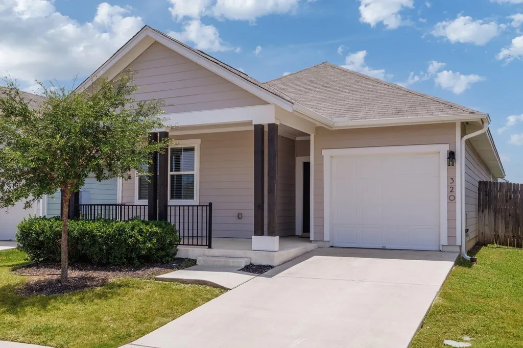 320 E Broade Street Leander TX 78641