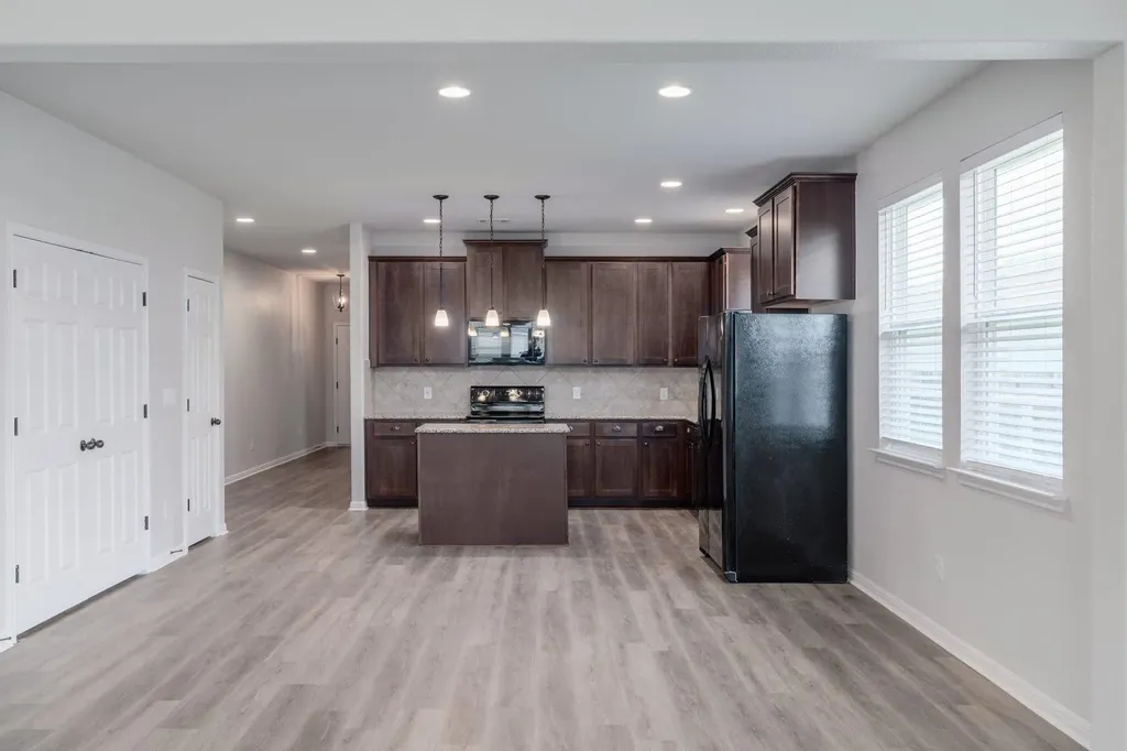 320 E Broade Street Leander TX 78641