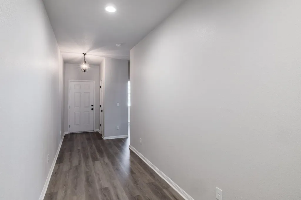320 E Broade Street Leander TX 78641
