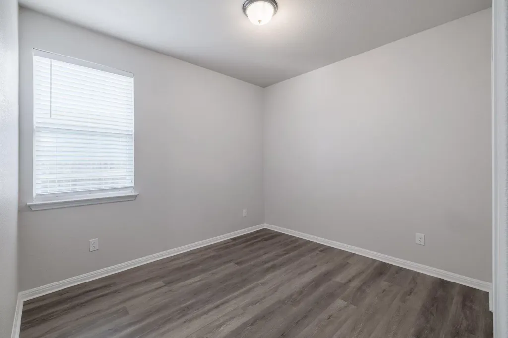 320 E Broade Street Leander TX 78641