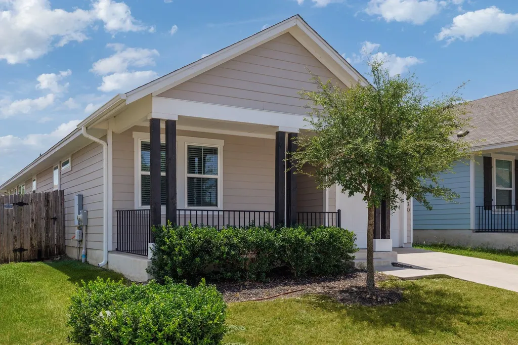 320 E Broade Street Leander TX 78641