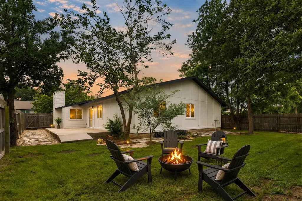 3810 Leafield Drive Austin TX 78749