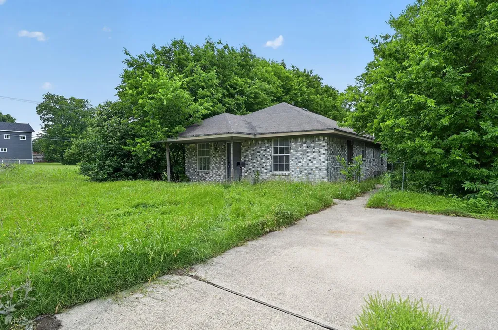 1003 S 4th Street Temple TX 76504