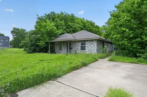 1003 S 4th Street Temple TX 76504