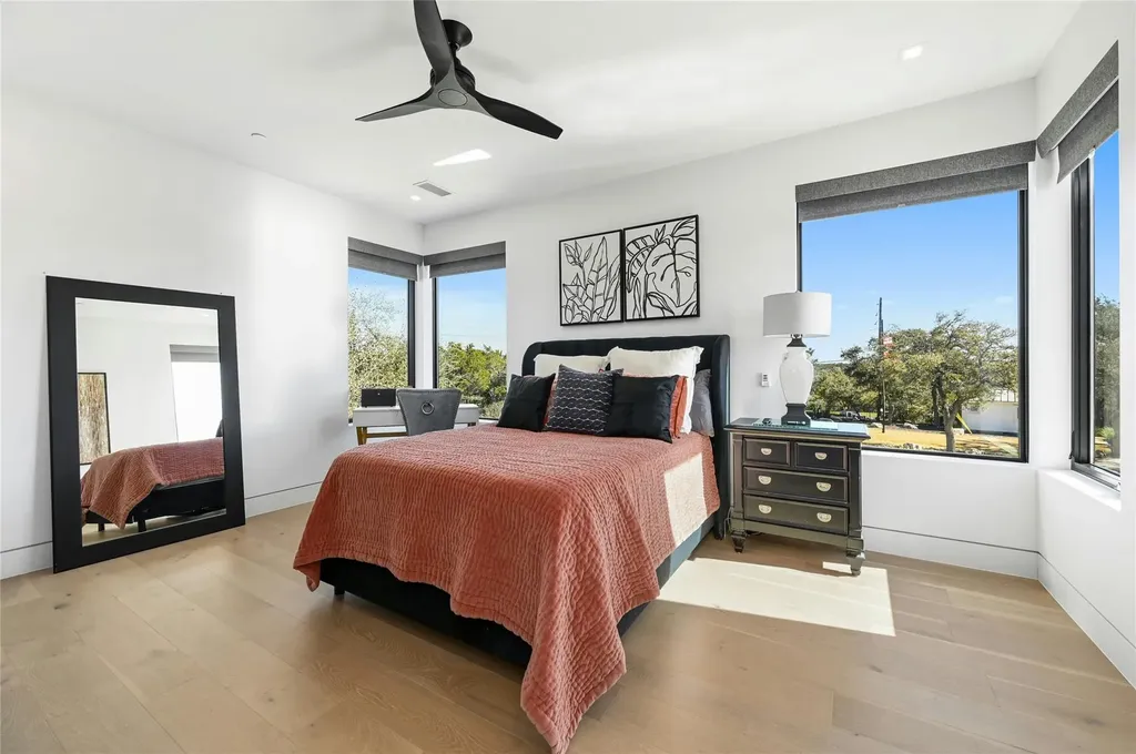 8209 Two Coves Drive Austin TX 78730