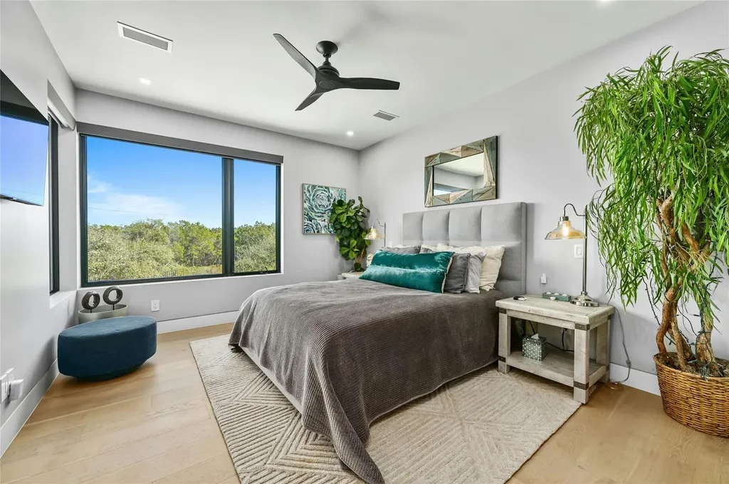 8209 Two Coves Drive Austin TX 78730