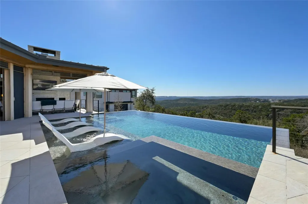 8209 Two Coves Drive Austin TX 78730