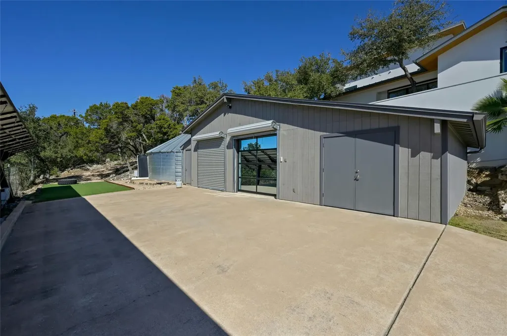 8209 Two Coves Drive Austin TX 78730