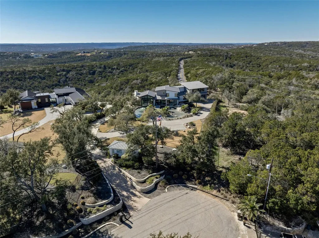 8209 Two Coves Drive Austin TX 78730