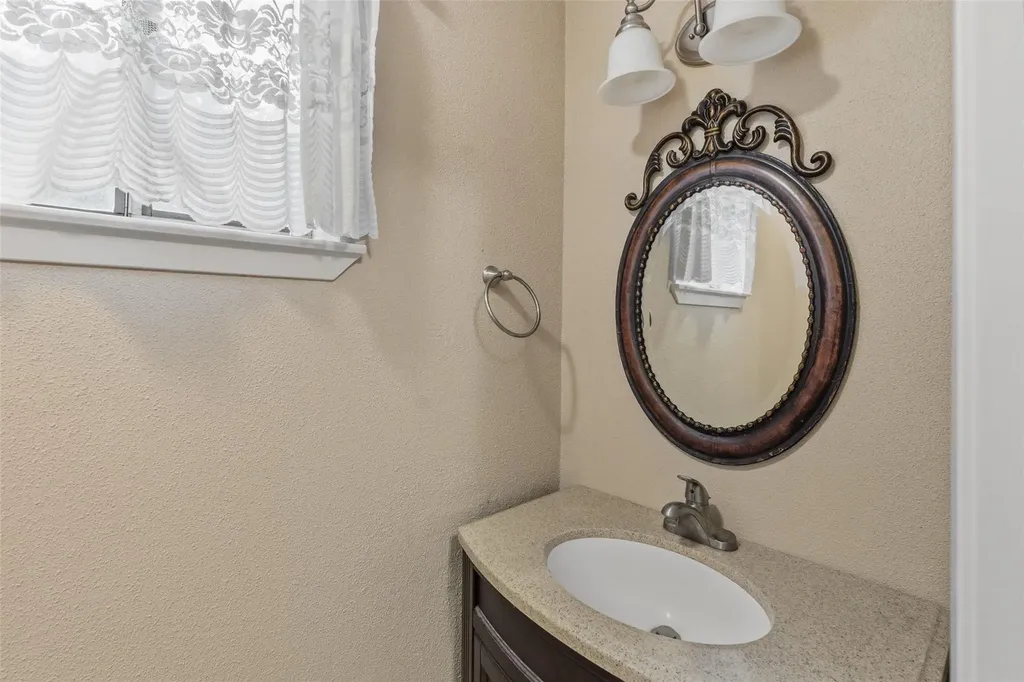 702 Castle Ridge Road Austin TX 78746