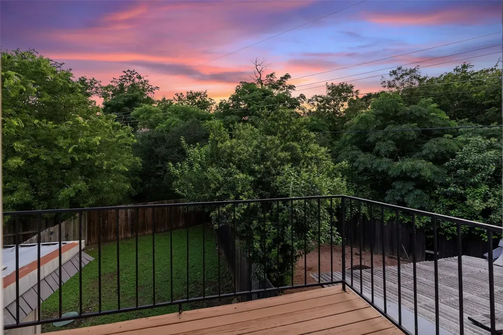 702 Castle Ridge Road Austin TX 78746