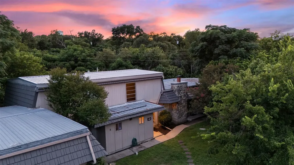 702 Castle Ridge Road Austin TX 78746