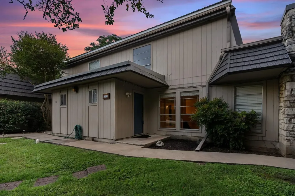 702 Castle Ridge Road Austin TX 78746