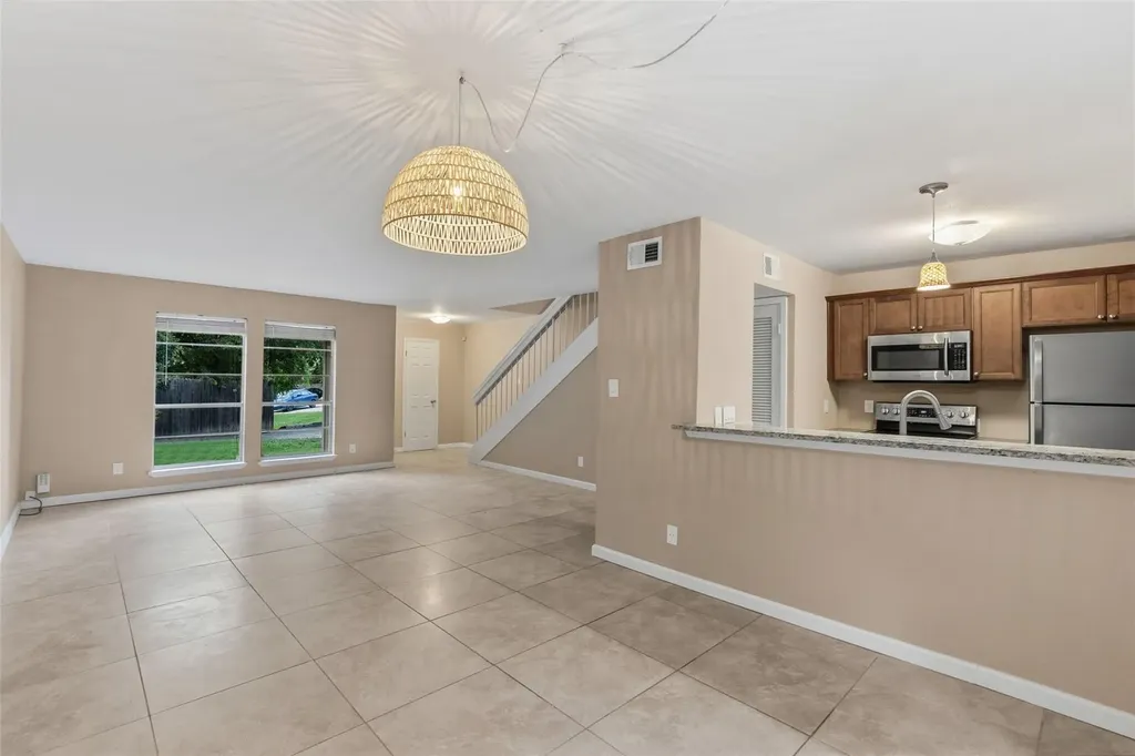 702 Castle Ridge Road Austin TX 78746