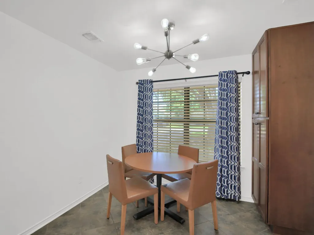 1309 Willow Brook Trail Taylor TX 76574