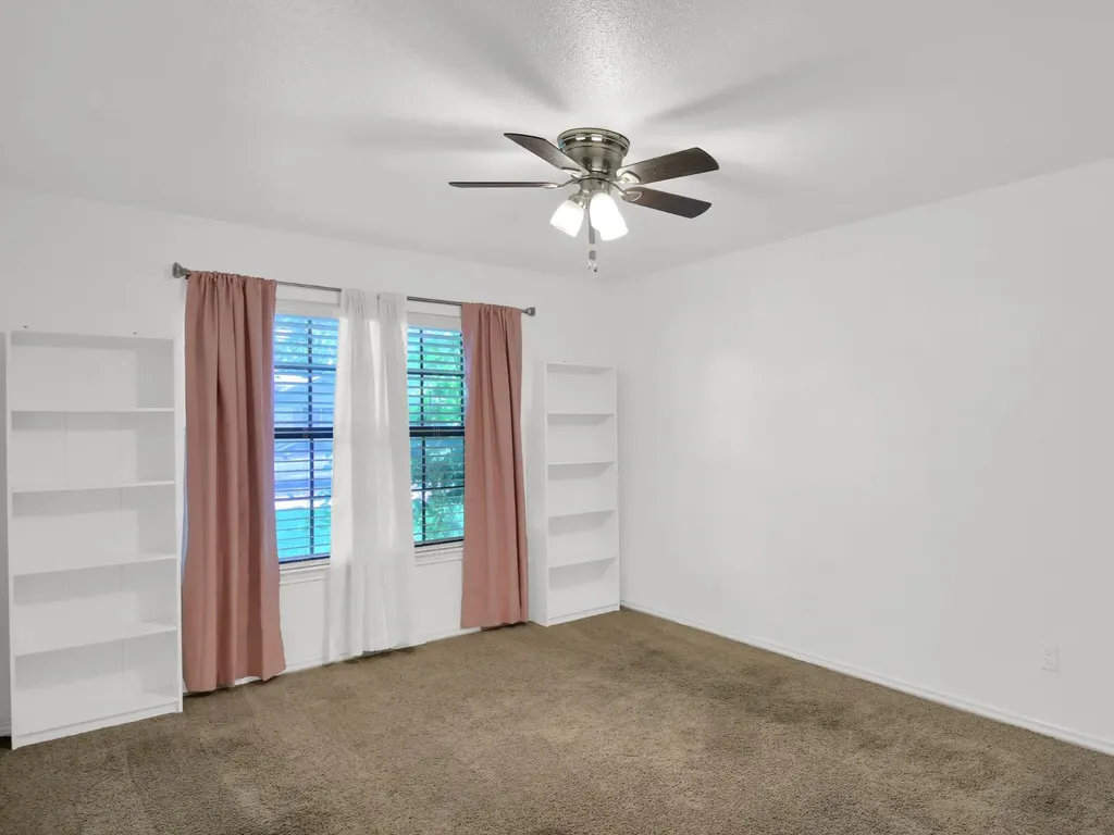 1309 Willow Brook Trail Taylor TX 76574