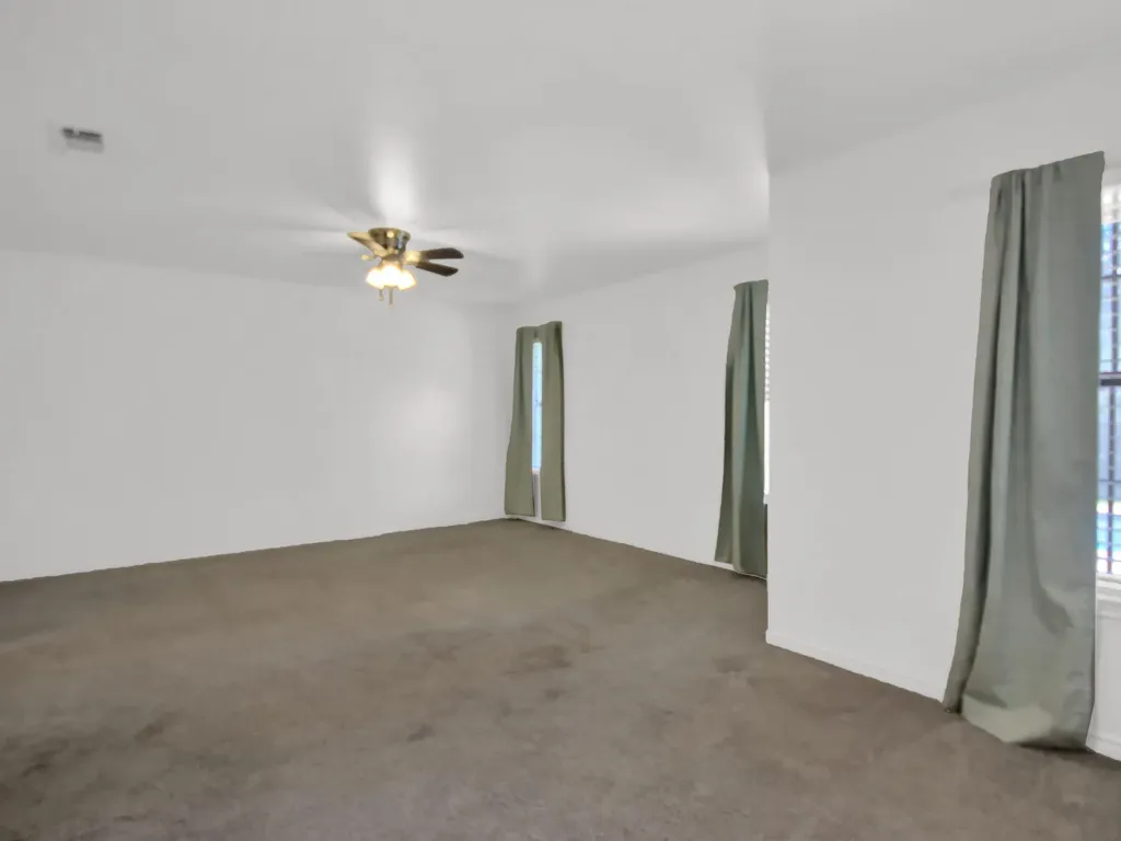 1309 Willow Brook Trail Taylor TX 76574