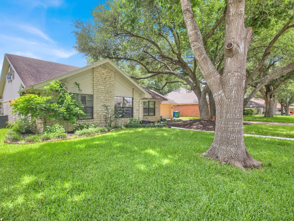 1309 Willow Brook Trail Taylor TX 76574