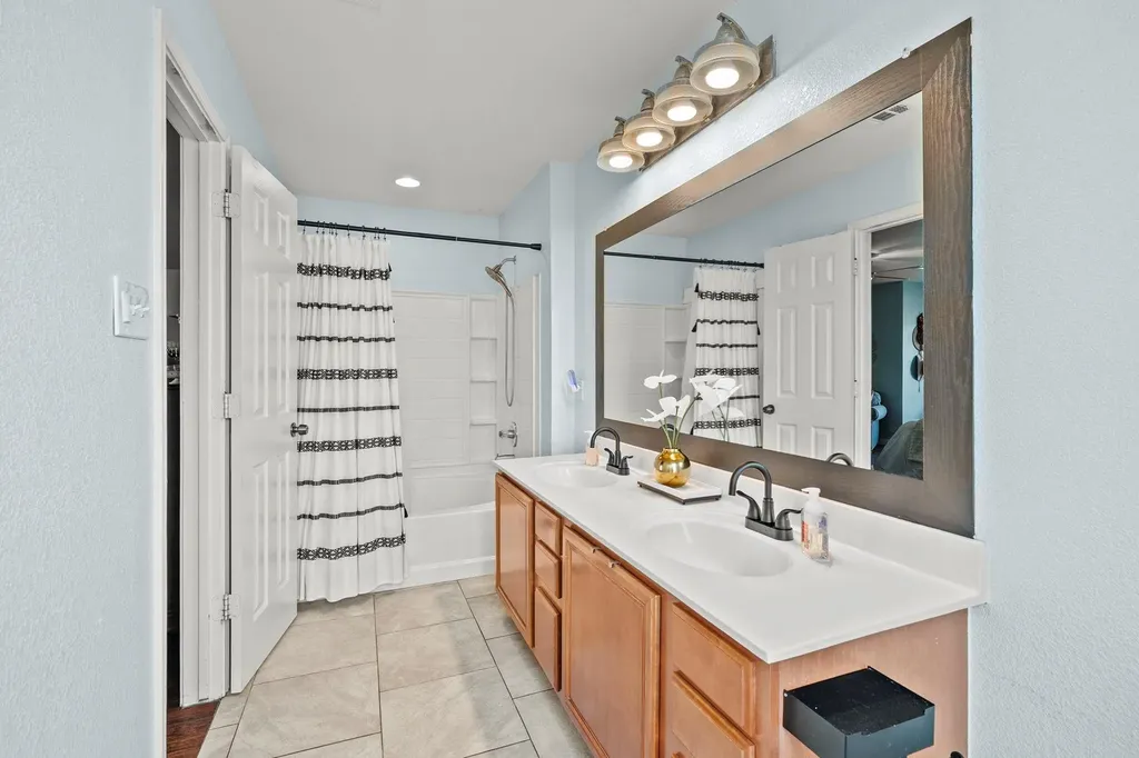 4504 Woodstock Drive Georgetown TX 78633