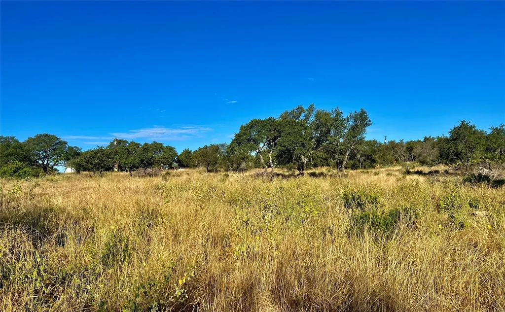 724 Nomad Drive Spicewood TX 78669