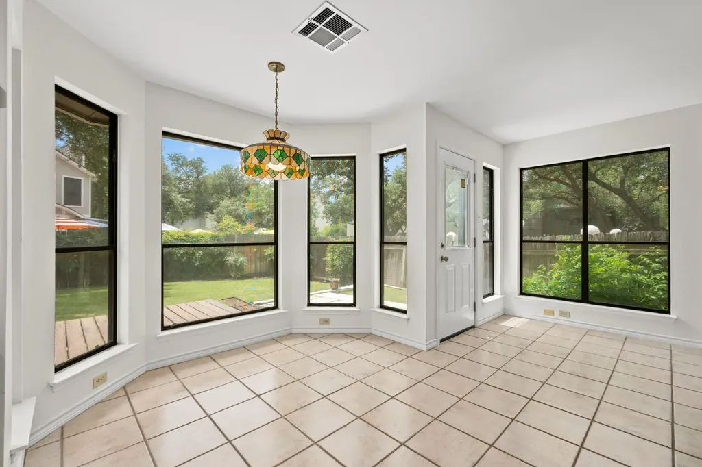 12810 NW Blackfoot Trail Austin TX 78729