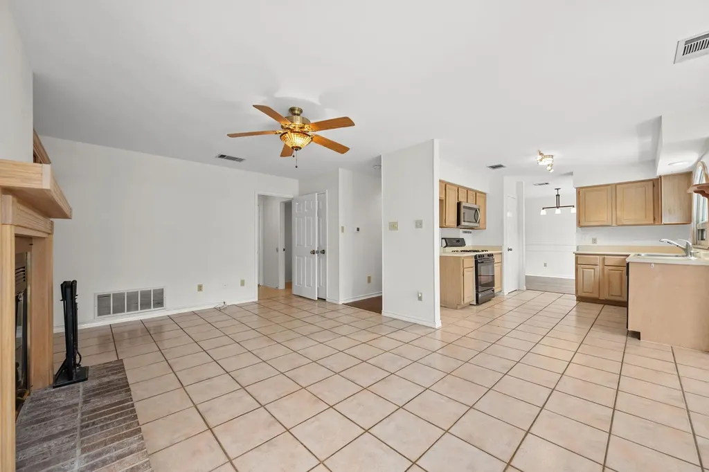 12810 NW Blackfoot Trail Austin TX 78729