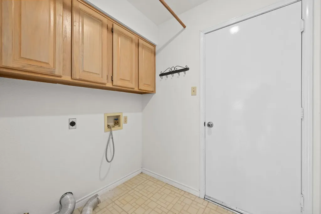 12810 NW Blackfoot Trail Austin TX 78729