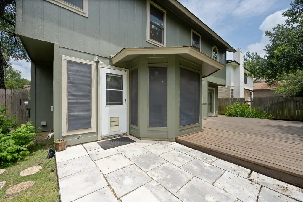 12810 NW Blackfoot Trail Austin TX 78729