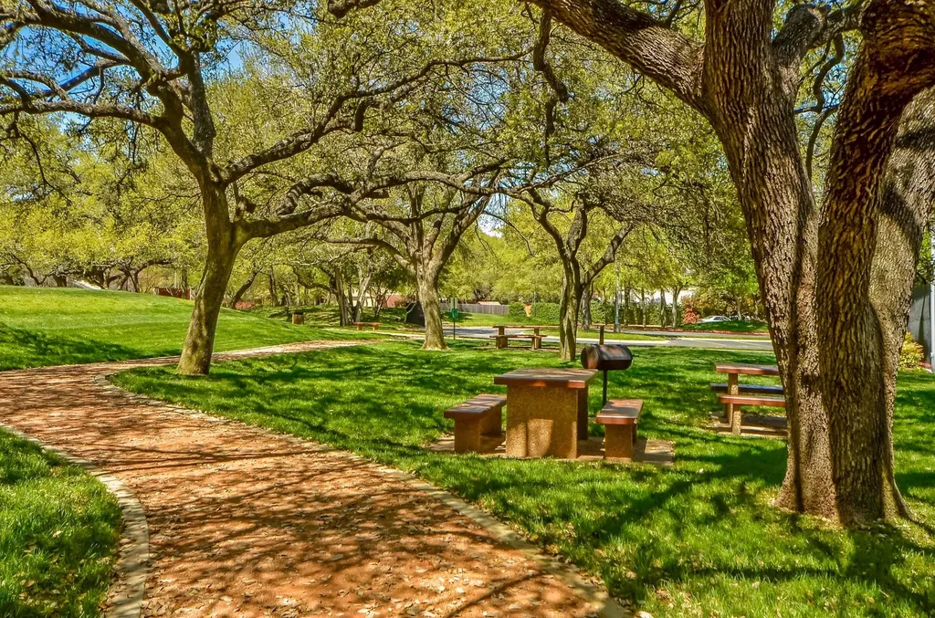 12810 NW Blackfoot Trail Austin TX 78729