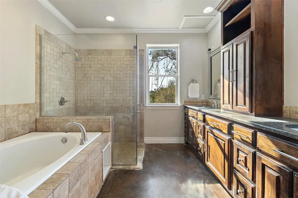 23617 Indian Divide Cove Spicewood TX 78669