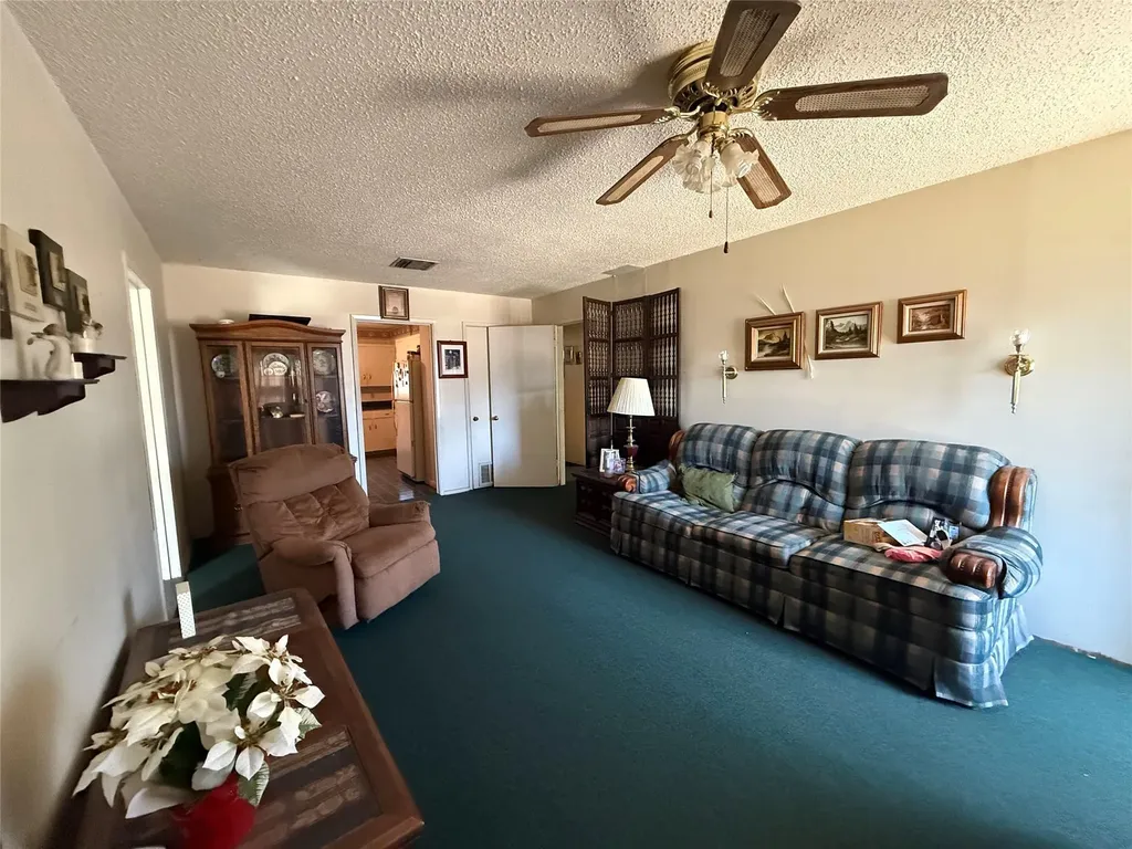 231 Harcourt Avenue San Antonio TX 78223