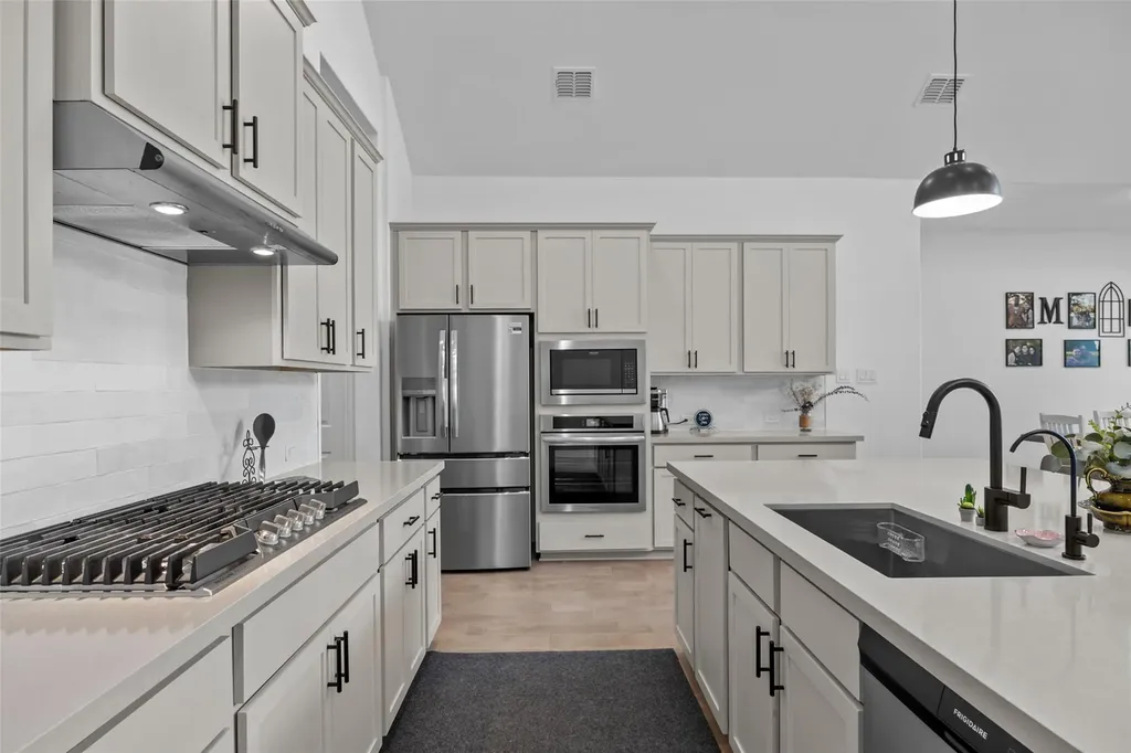 388 Washington Drive Kyle TX 78640